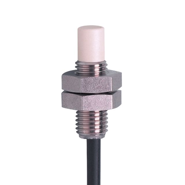 ifm electronic Inductive Threaded Barrel Proximity Sensor, M8, 4 mm Detection, PNP NO, 10 → 30 V dc | IE5369
