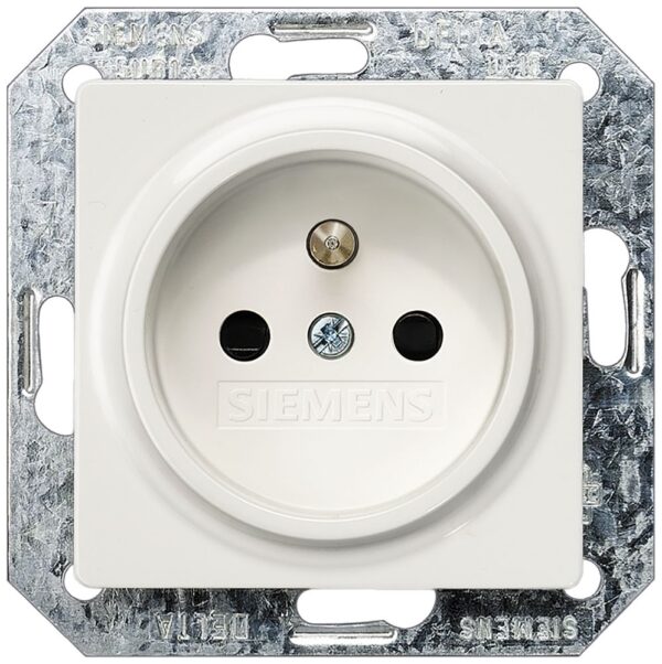 Siemens IP20 White Socket Socket, Rated At 16A, 250 V