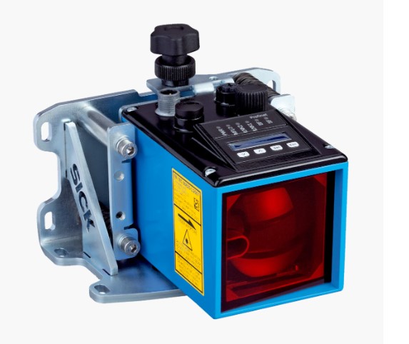 SICK Retroreflective Photoelectric Sensor, Block Sensor, 0.15 → 60 m Detection Range SSI | DL100-11AA2101